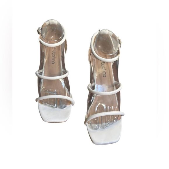 Boohoo White Triple Strap Block Heel Sandals Size 8 - Picture 9 of 12